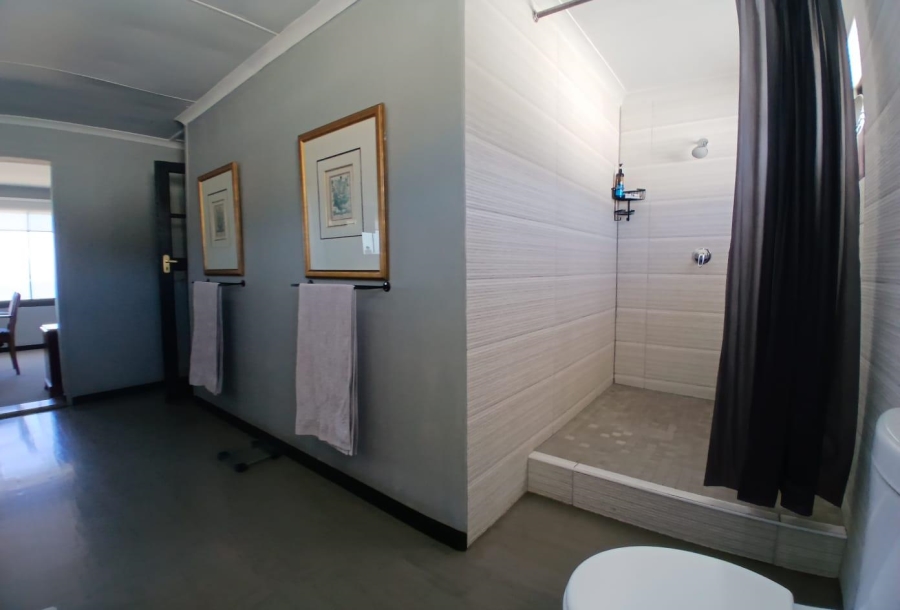 5 Bedroom Property for Sale in De Bakke Western Cape